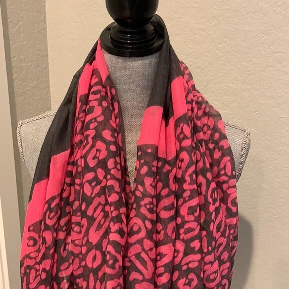 Large Infinity Scarf  - Picture 2 of 6